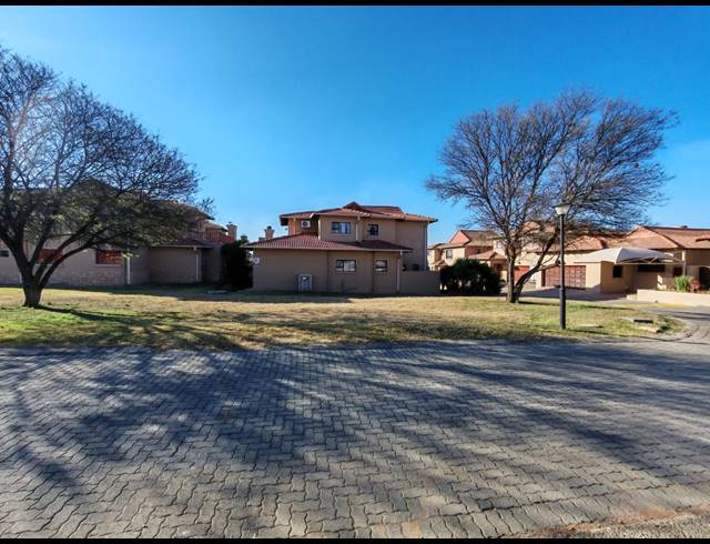 244M² VACANT LAND FOR SALE IN RISIVILLE